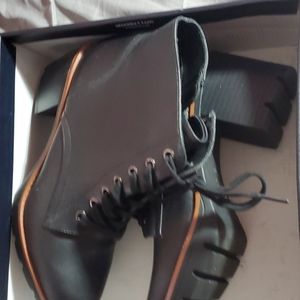 Black chunky heel boot